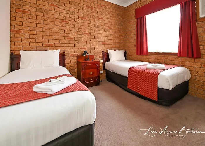 Narrandera Club Motor Inn